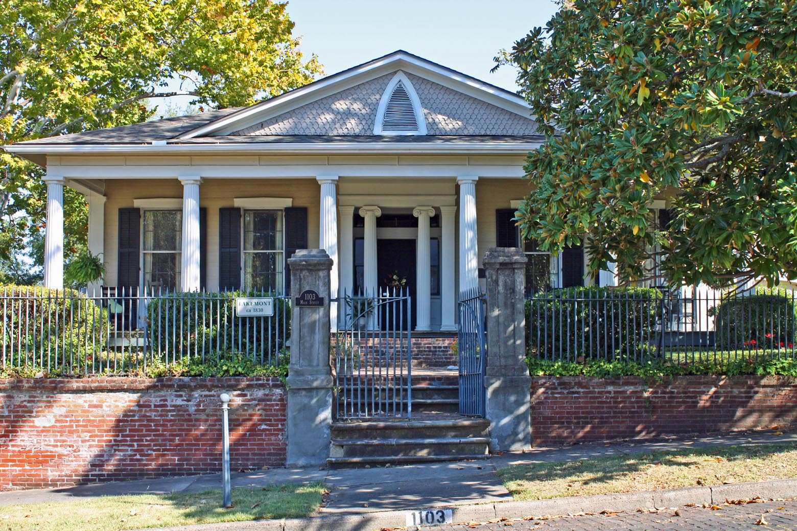 The House with the Crooked Gate